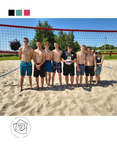 PIASEK, SŁOŃCE I EMOCJE – MECZ SIATKÓWKI PLAŻOWEJ W MK!