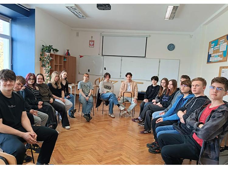 Bardzo lubimy gdy nasi absolwenci do nas wracają